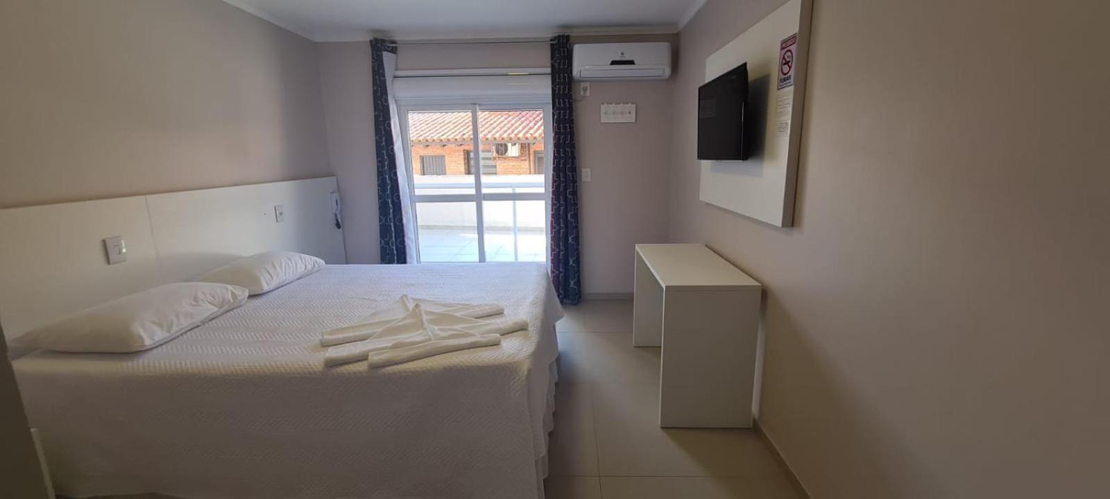 Hotel Jardim do Mar-suítes com sacada-suítes com cozinha vista mar-piscina vista mar praia dos molhes- visite nossa pagina na internet Torres Exterior foto